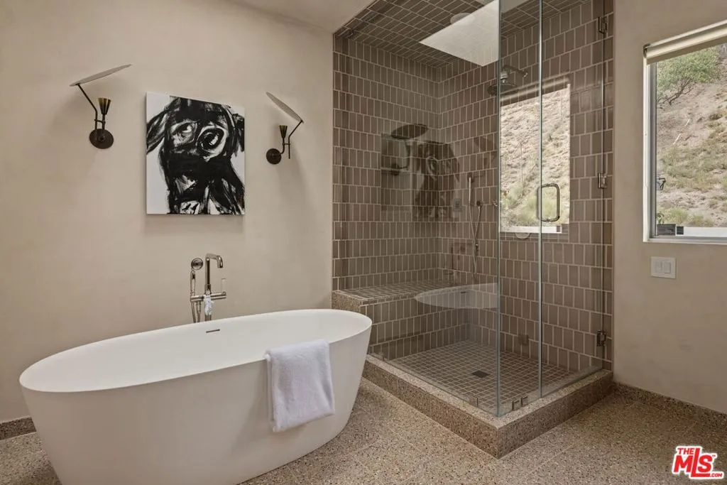 8137 Amor Road, Los Angeles, California 90046 home-pic-11